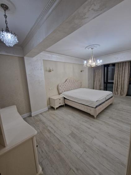 Apartament cu 3 camere, mobilat în Nerva Traian