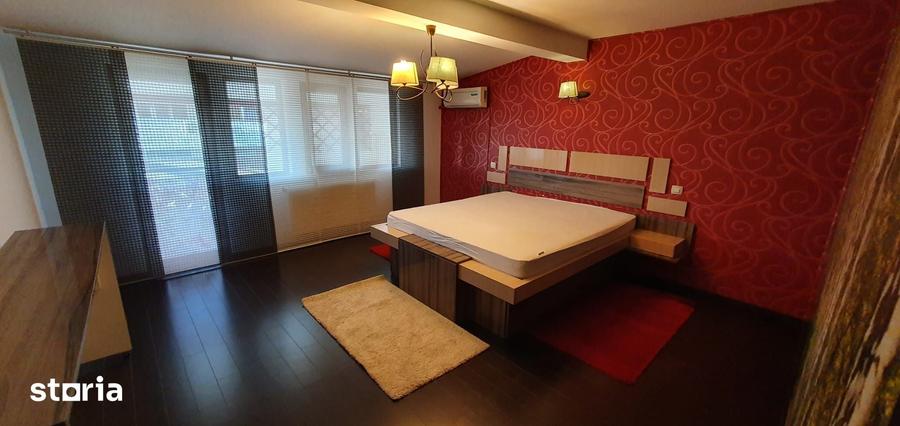 Apartament cu 5 camere în Central