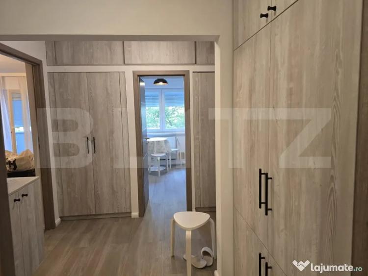 Apartament cu 3 camere decomandat în Micro 16