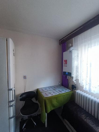 Inchiriere apartament cu 2 camere decomandate - 1