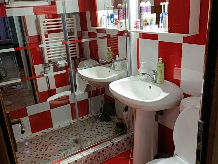 Apartament cu 2 camere decomandat în George Enescu
