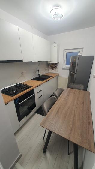 Apartament cu 2 camere decomandat în Drumul Carului