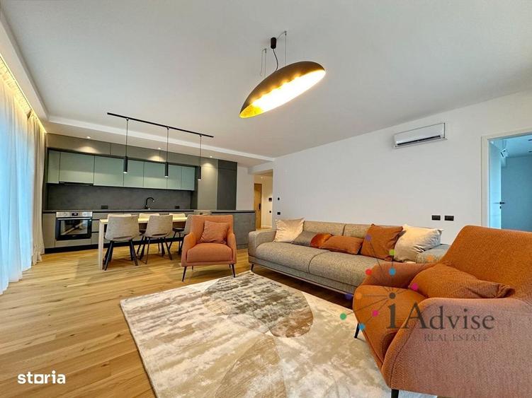 Apartament cu 3 camere decomandat în Centrul Istoric