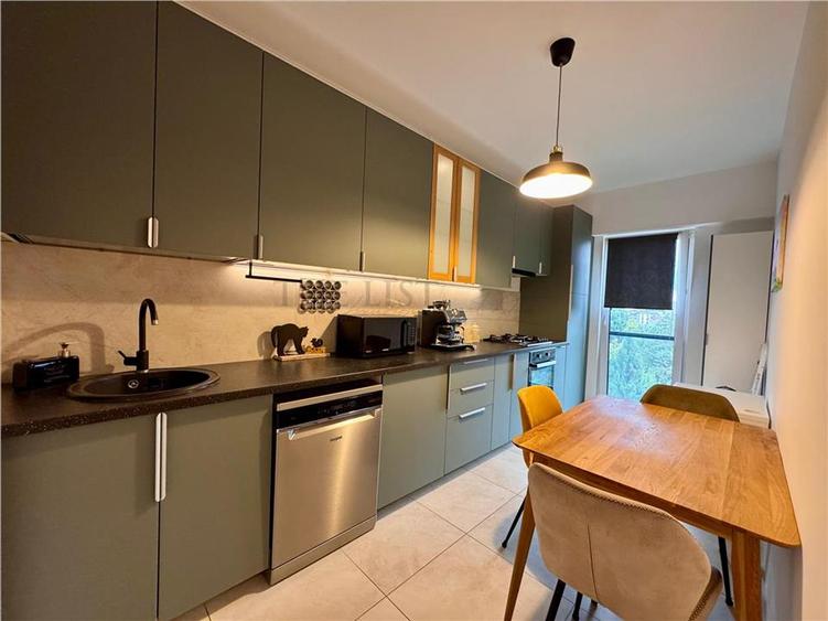 Apartament cu 2 camere decomandat, mobilat în Aviației