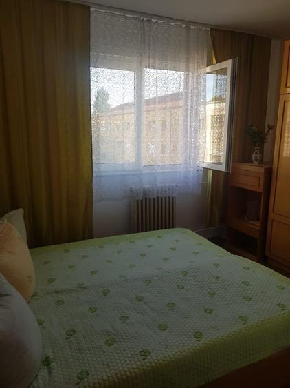 Apartament cu 2 camere decomandat în P-ța Doina