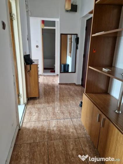 Apartament cu 2 camere decomandat în Ștefan cel Mare
