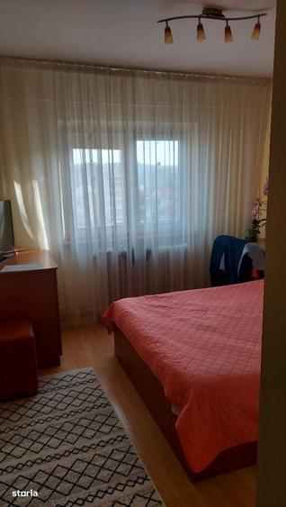 Apartament cu 3 camere decomandat în Păcurari