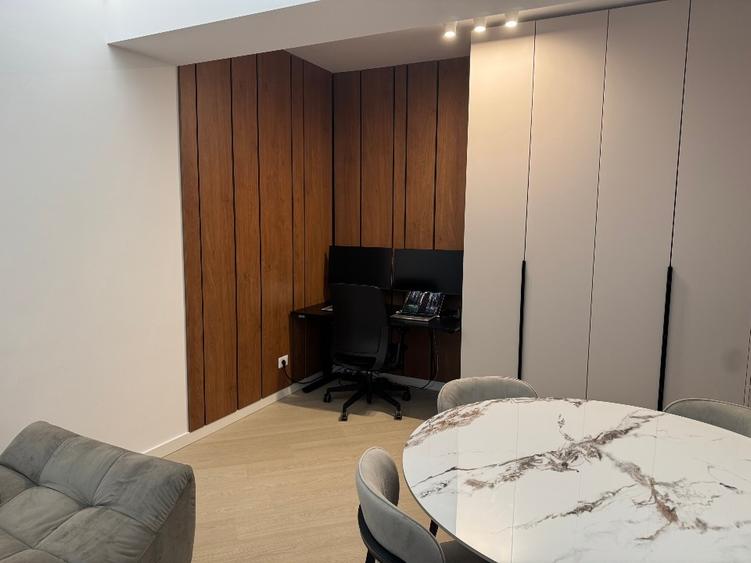 Apartament cu 2 camere decomandat, mobilat în Central