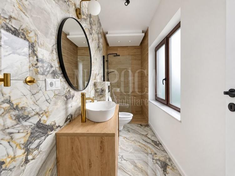 Duplex cu 4 camere cu Canalizare în Florești