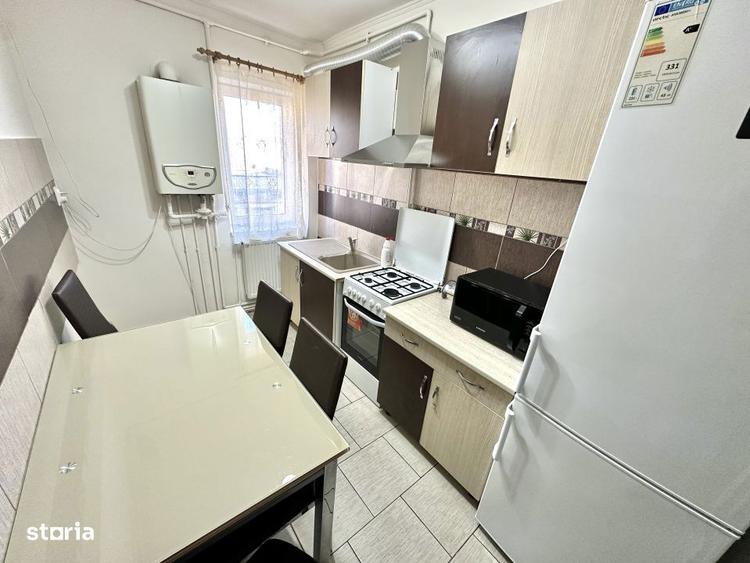 Apartament cu 2 camere, mobilat în Cetate