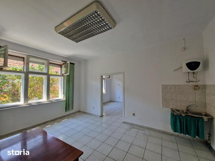 Spațiu comercial, de 158 mp, în Ultracentral