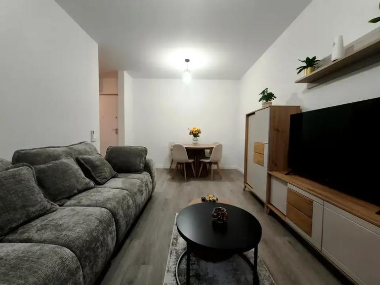 Apartament cu 2 camere decomandat, mobilat în Theodor Pallady