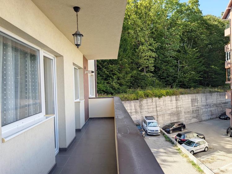 Apartament cu 3 camere semidecomandat în Mănăștur