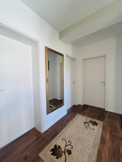 Duplex cu 5 camere cu Canalizare în Florești