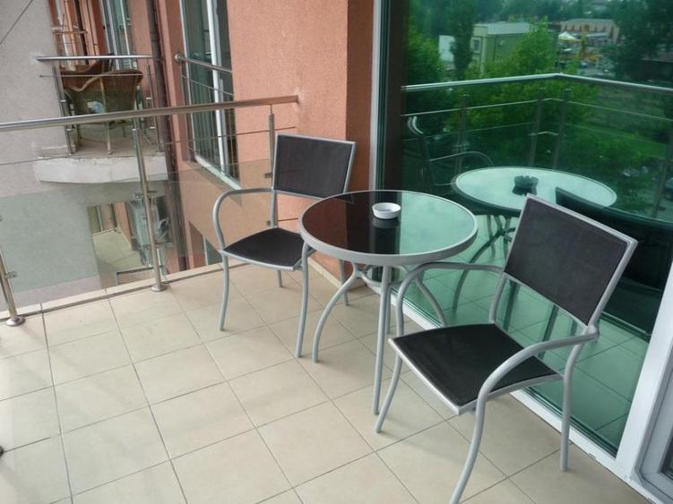 Apartament cu 3 camere decomandat, mobilat în Nord