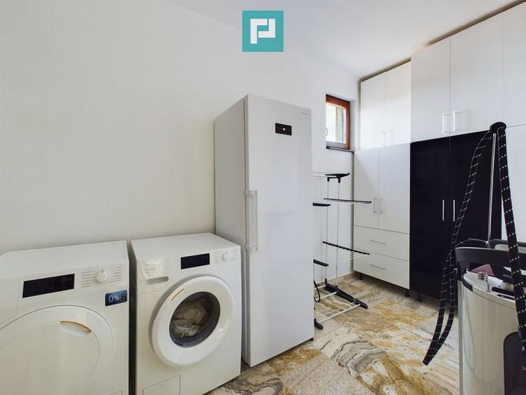 Casă cu 5 camere cu Teren 750 Mp în Grădiște