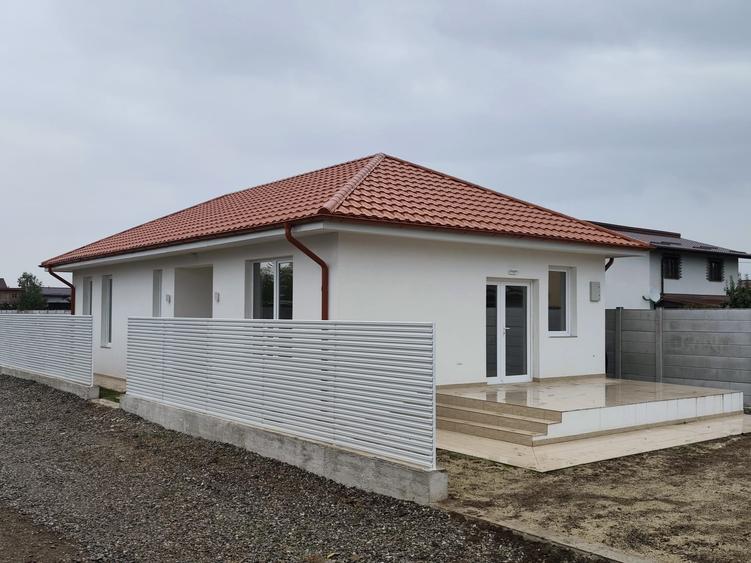 Casă individuală cu 3 camere cu Teren 330 Mp în Samurcași