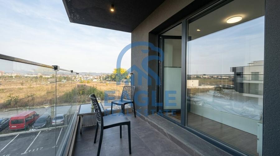 Apartament cu 2 camere nedecomandat în Km 5