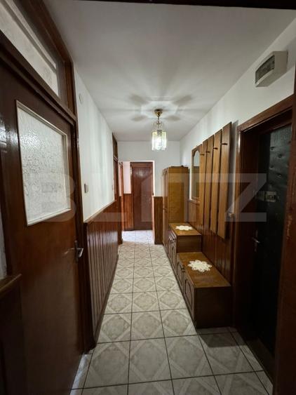 Apartament cu 2 camere decomandat, mobilat în Micro 8