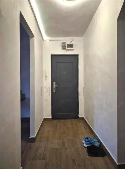 Apartament cu 3 camere decomandat, mobilat în Complex Studențesc