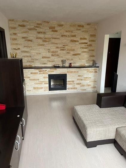 Apartament cu 2 camere semidecomandat în Brâncoveanu