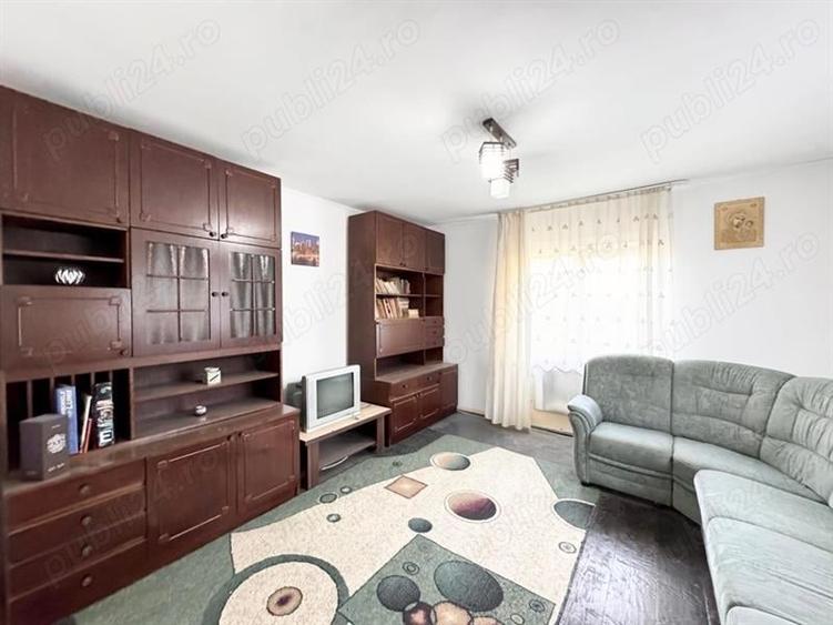 Casă individuală cu 4 camere cu Teren 8400 Mp în Preutești