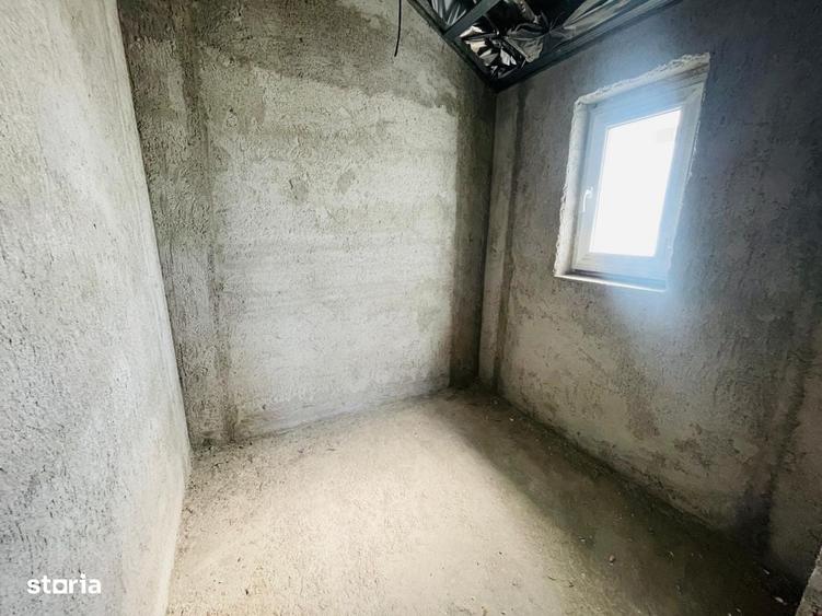 Casă cu 4 camere în Ciorogârla