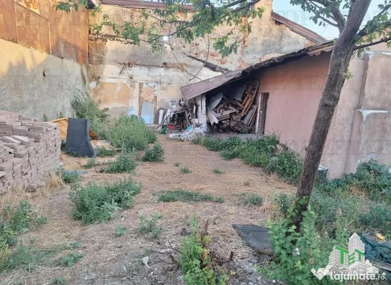Casă cu 3 camere cu Teren 240 Mp în Tei