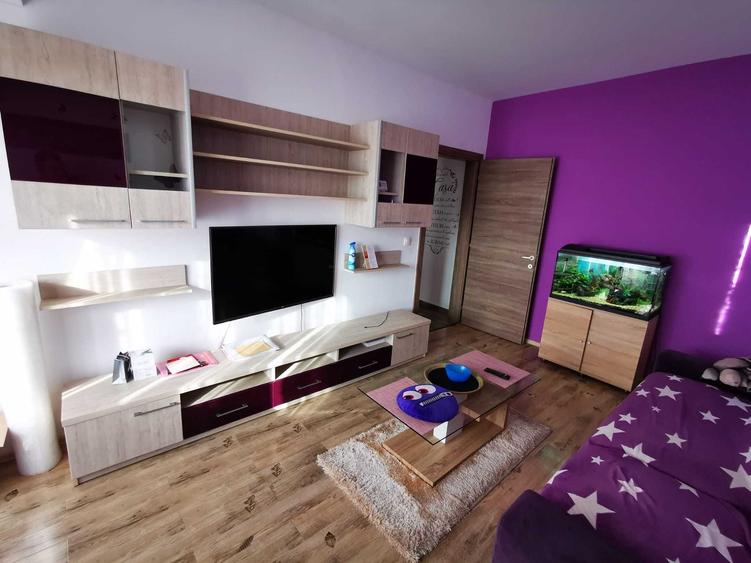 Apartament cu 2 camere decomandat în Berceni