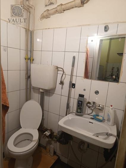 Garsonieră decomandată, mobilată în Titan