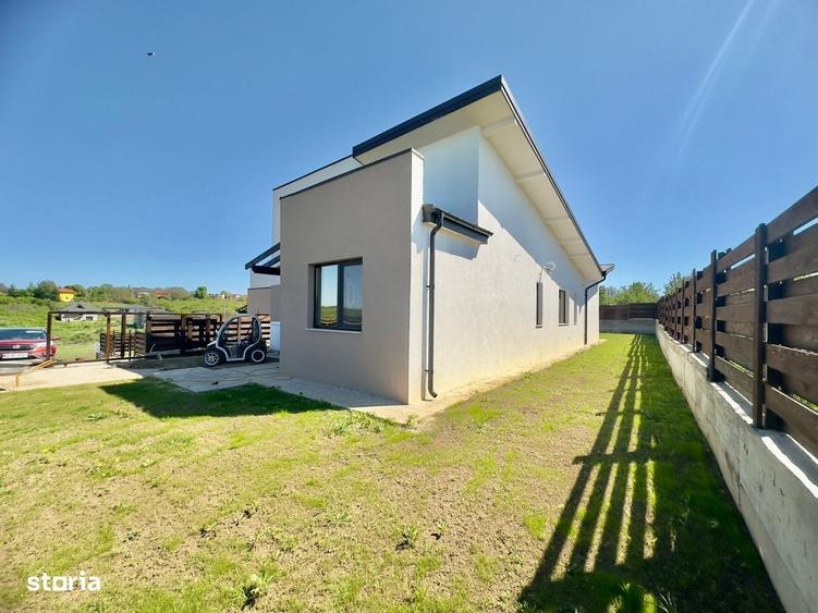 Casă cu 4 camere în Hlincea