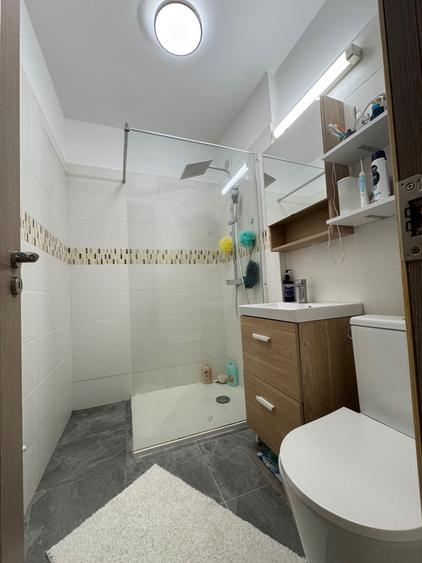 Apartament cu 2 camere semidecomandat în Piața Centrală