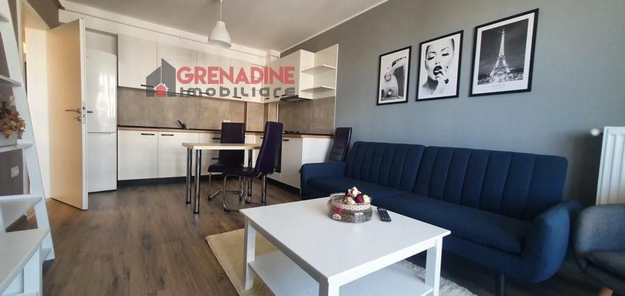Apartament cu 2 camere decomandat în Tractorul