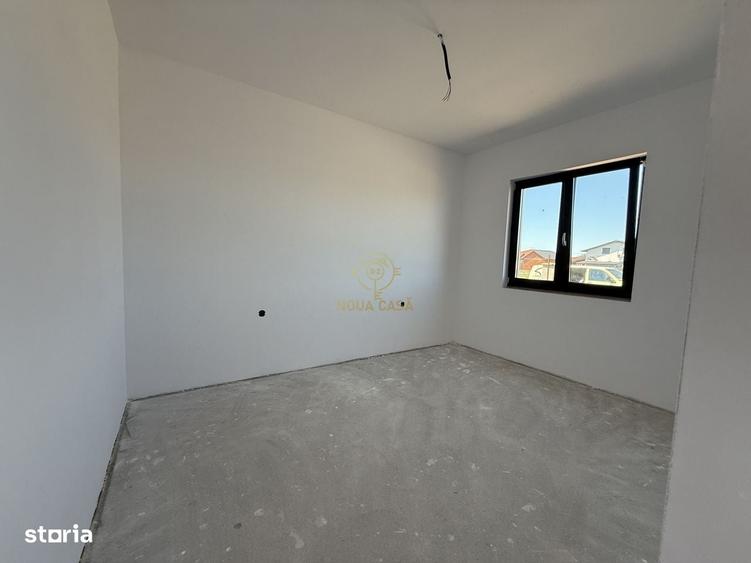 Casă cu 4 camere cu Teren 650 Mp în Mărtinești