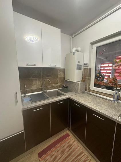 Apartament cu 2 camere decomandat, mobilat în Metalurgiei