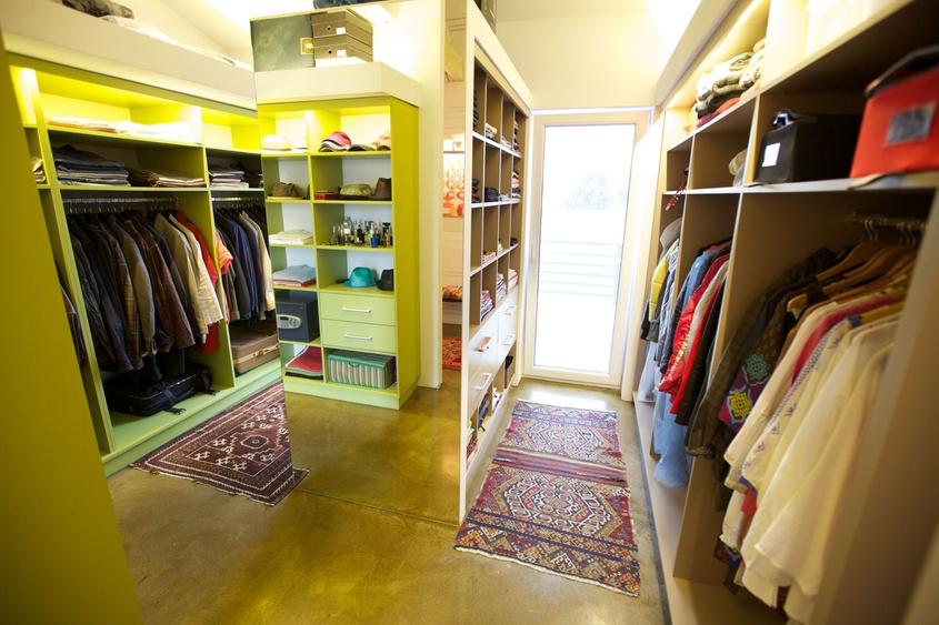 Apartament cu 5 camere decomandat, mobilat în Central