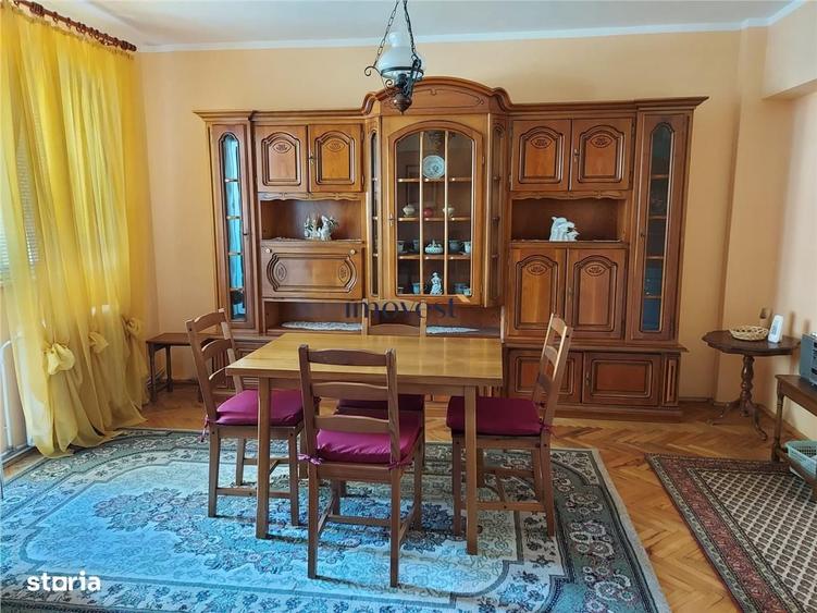 Apartament cu 4 camere în Lucian Blaga