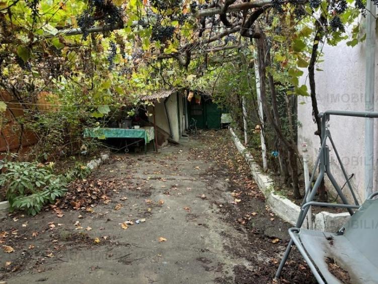 Casă cu 3 camere cu Canalizare în Chibrit