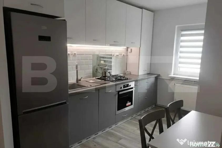 Apartament 3 camere, decomandat, zona UMF - 5