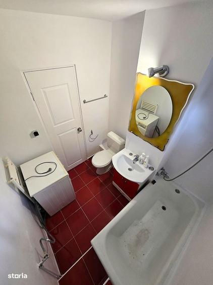 Apartament cu 2 camere decomandat în Micro 17