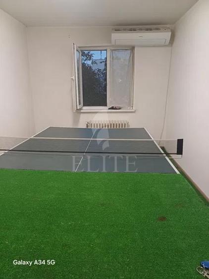 Apartament cu 4 camere decomandat în Mănăștur