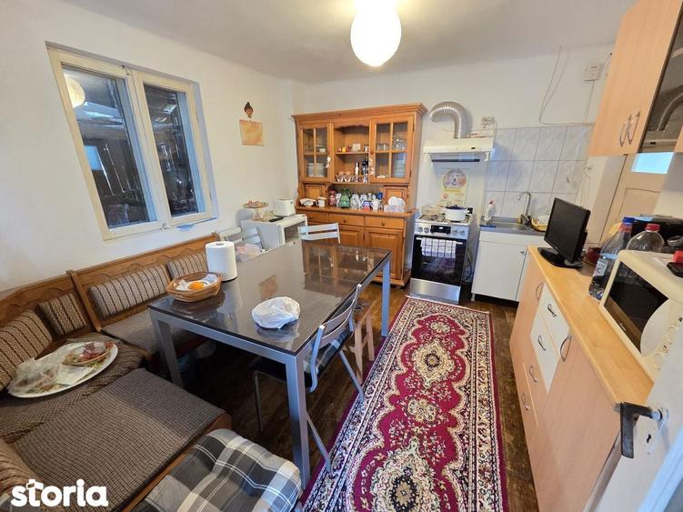 Casă cu 2 camere cu Teren 395 Mp în Șotânga