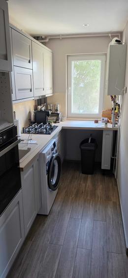 Apartament cu 3 camere decomandat în Aurel Vlaicu