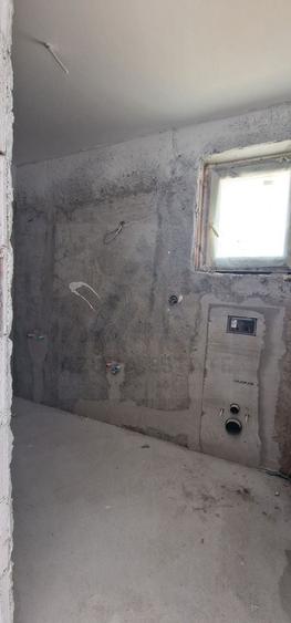 Duplex cu 4 camere cu Canalizare în Sud-Est