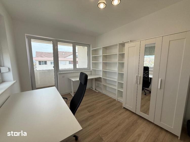 Apartament cu 3 camere în Cetate