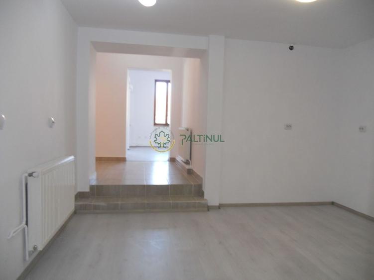 Spațiu comercial, de 89 mp, în Central