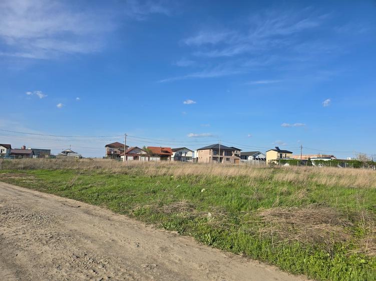 Teren Construcții intravilan de 1000 mp, în Tuzla