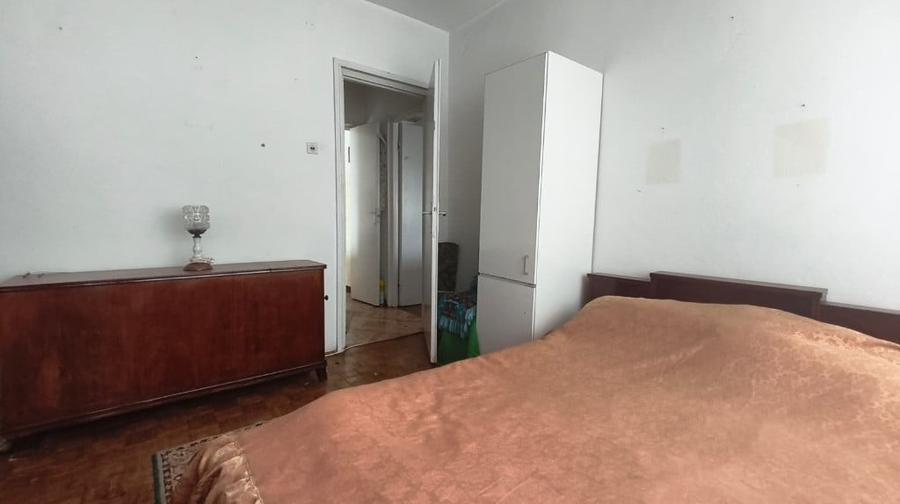 Apartament cu 2 camere decomandat în Zamfirescu
