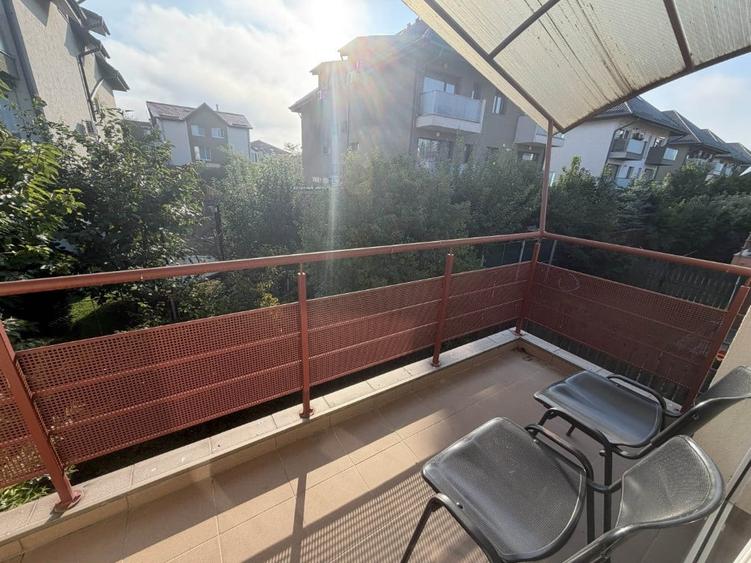 Casă cu 5 camere cu Teren 250 Mp în Central