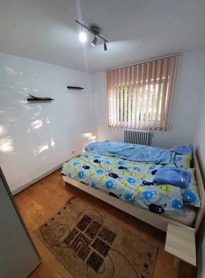 Apartament cu 3 camere decomandat în Gară